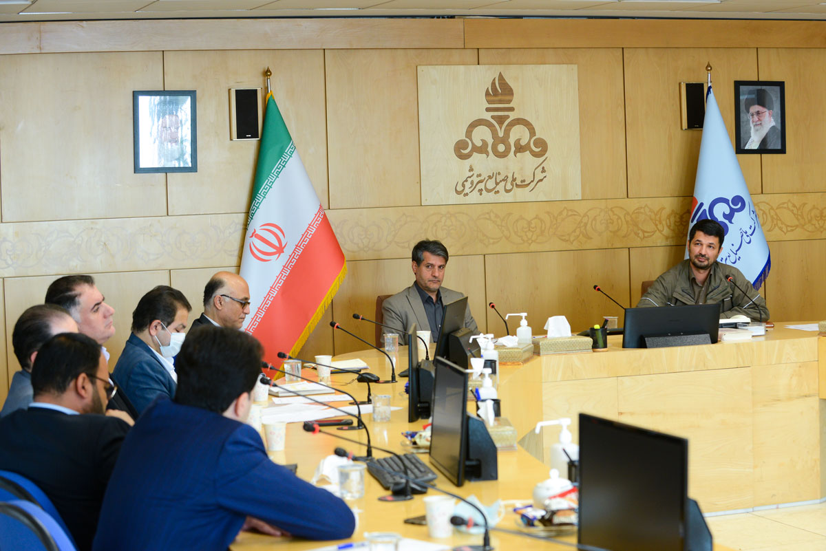 جلسه صنایع پایین دستی با سازمان صنایع کوچک و شهرک های صنعتی